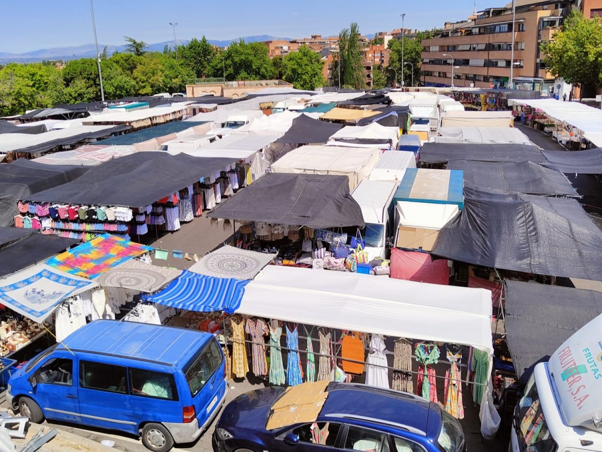 TRES AVISOS DE BOMBA HACEN DESALOJAR EL MERCADILLO DE&nbsp;MAJADAHONDA