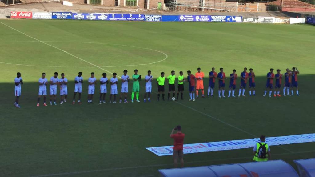 REAL ÁVILA 0- RAYO DE MAJADAHONDA 2, EL RAYO ESTRENA VICTORIA Y&nbsp;CAMISETA