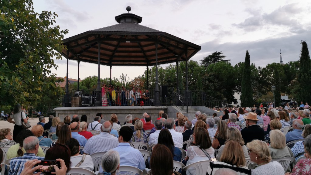 CORO “EL ENCUENTRO” UN TROCITO DEL ROCIO EN LAS FIESTAS DE&nbsp;MAJADAHONDA