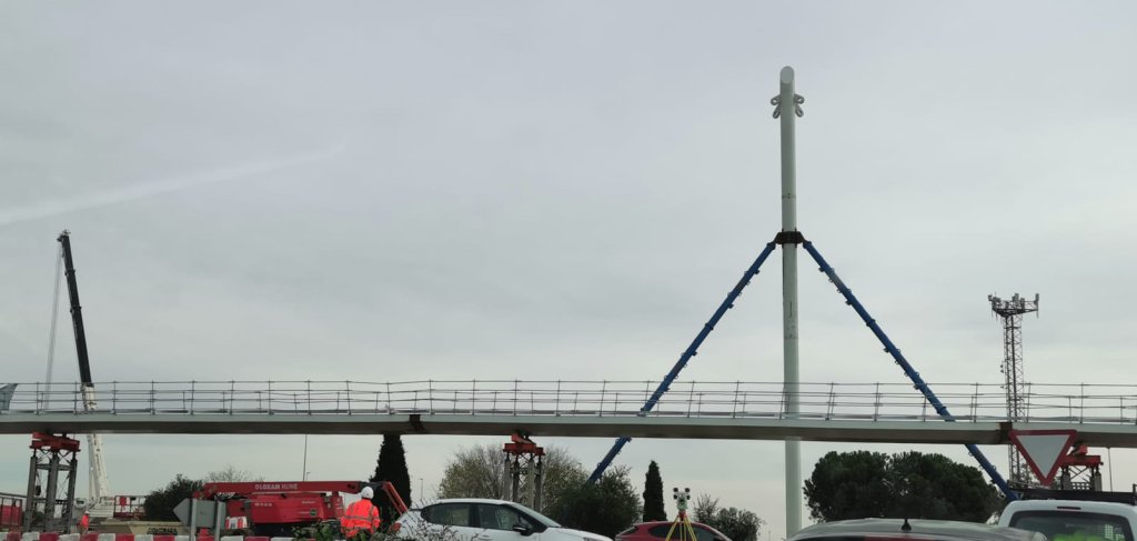 EL PSOE PREOCUPADO POR LA PARALIZACIÓN DE LA PASARELA QUE CONSTRUYE UNA EMPRESA CONDENADA POR LA GÜRTEL EN&nbsp;MAJADAHONDA