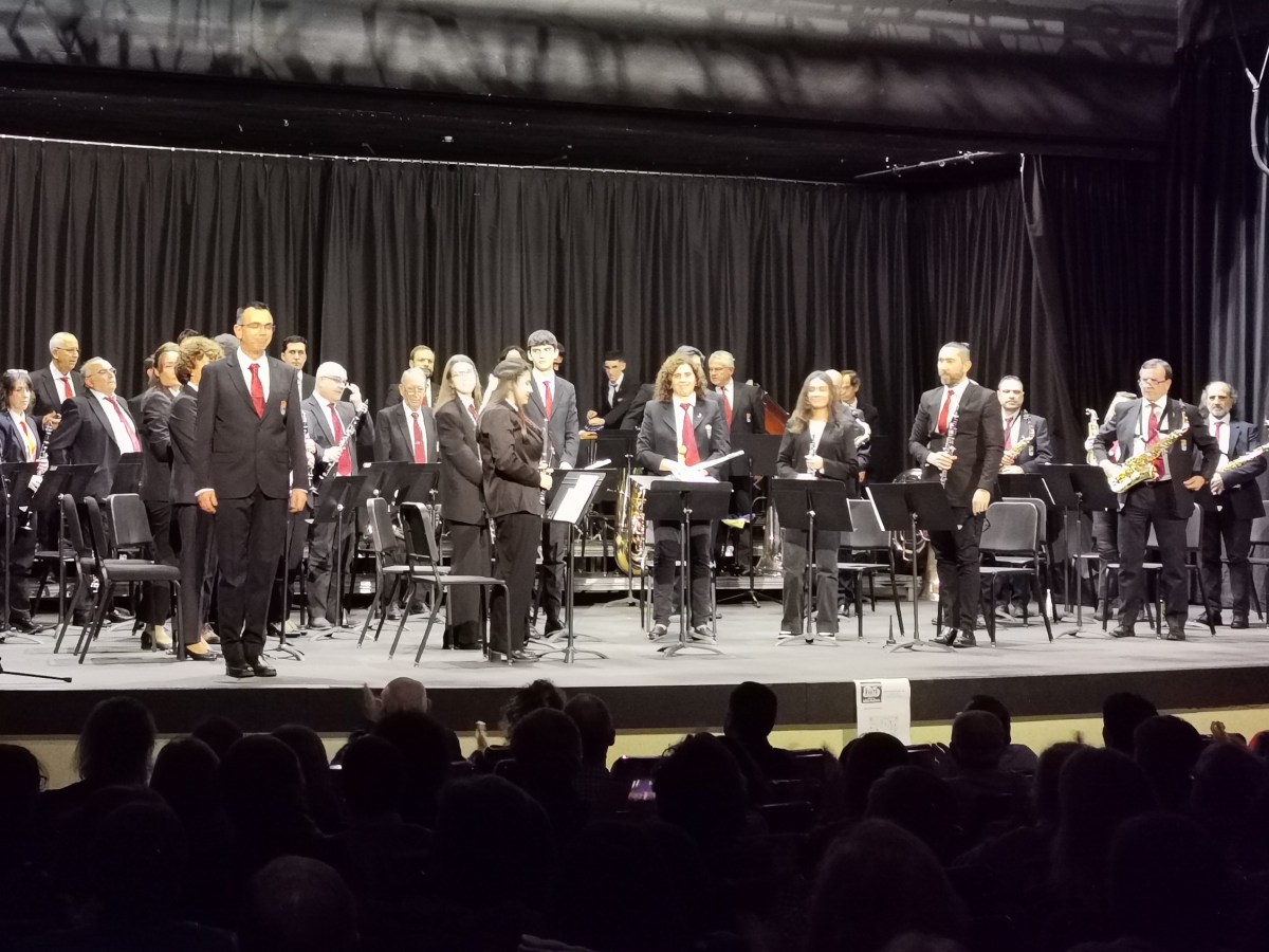 LA BANDA DE MÚSICA Y SU TRADICIONAL CONCIERTO DE AÑO NUEVO 2025, FELICIDAD, PAZ Y AMOR PARA TODOS LOS&nbsp;MAJARIEGOS