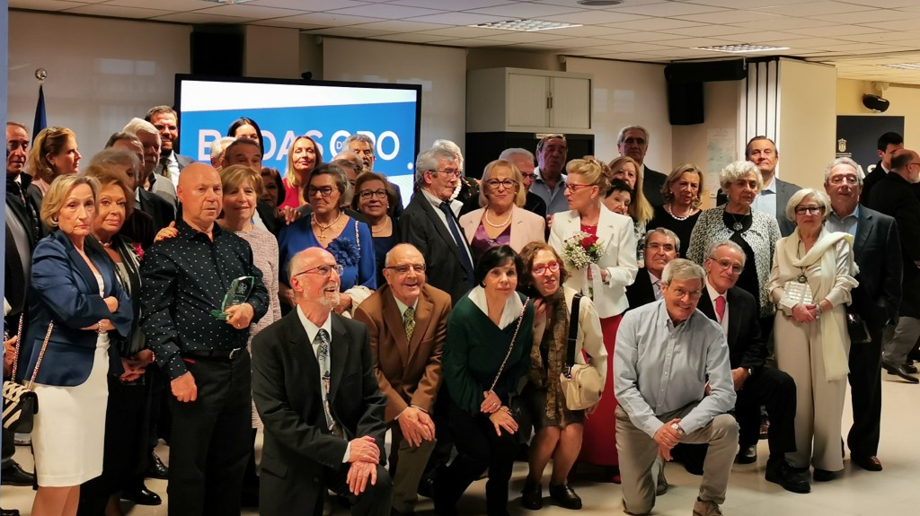 MAJADAHONDA RINDE HOMENAJE A 19 PAREJAS EN SUS BODAS DE ORO (LA&nbsp;CELEBRACIÓN)