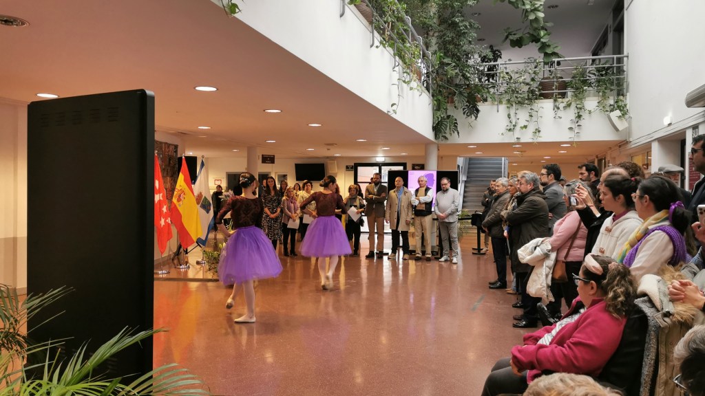 EL AYUNTAMIENTO DE MAJADAHONDA CONMEMORA EL 8M EN LA CASA DE LA CULTURA