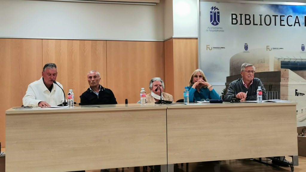 «JULIA INDURAIN» ARRASA EN LA UMBRAL, AFORO COMPLETO Y LIBRO&nbsp;AGOTADO