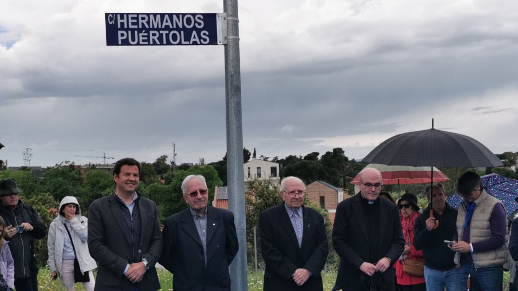 EMOTIVA INAUGURACIÓN DE LA «CALLE HERMANOS PUÉRTOLAS» EN LAS&nbsp;MATAS